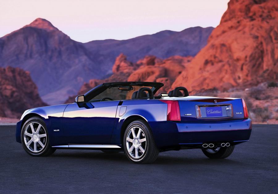  Cadillac XLR Roadster 2004 года  (фото 100 из 128)